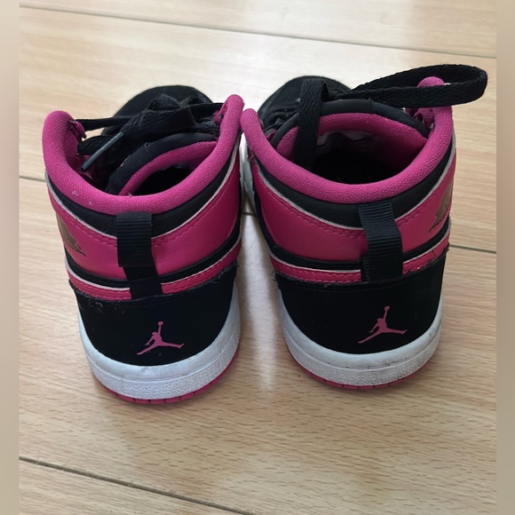 Nike Air Jordan Retro high vivid pink - Picture 5 of 8
